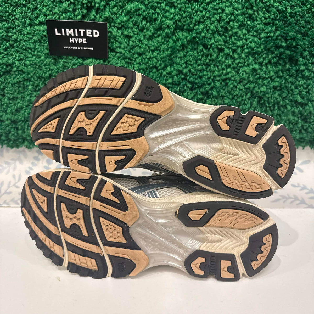 ASICS Gel-Kayano 14 Birch Pure Silver Teal Gold (USED, NO BOX)