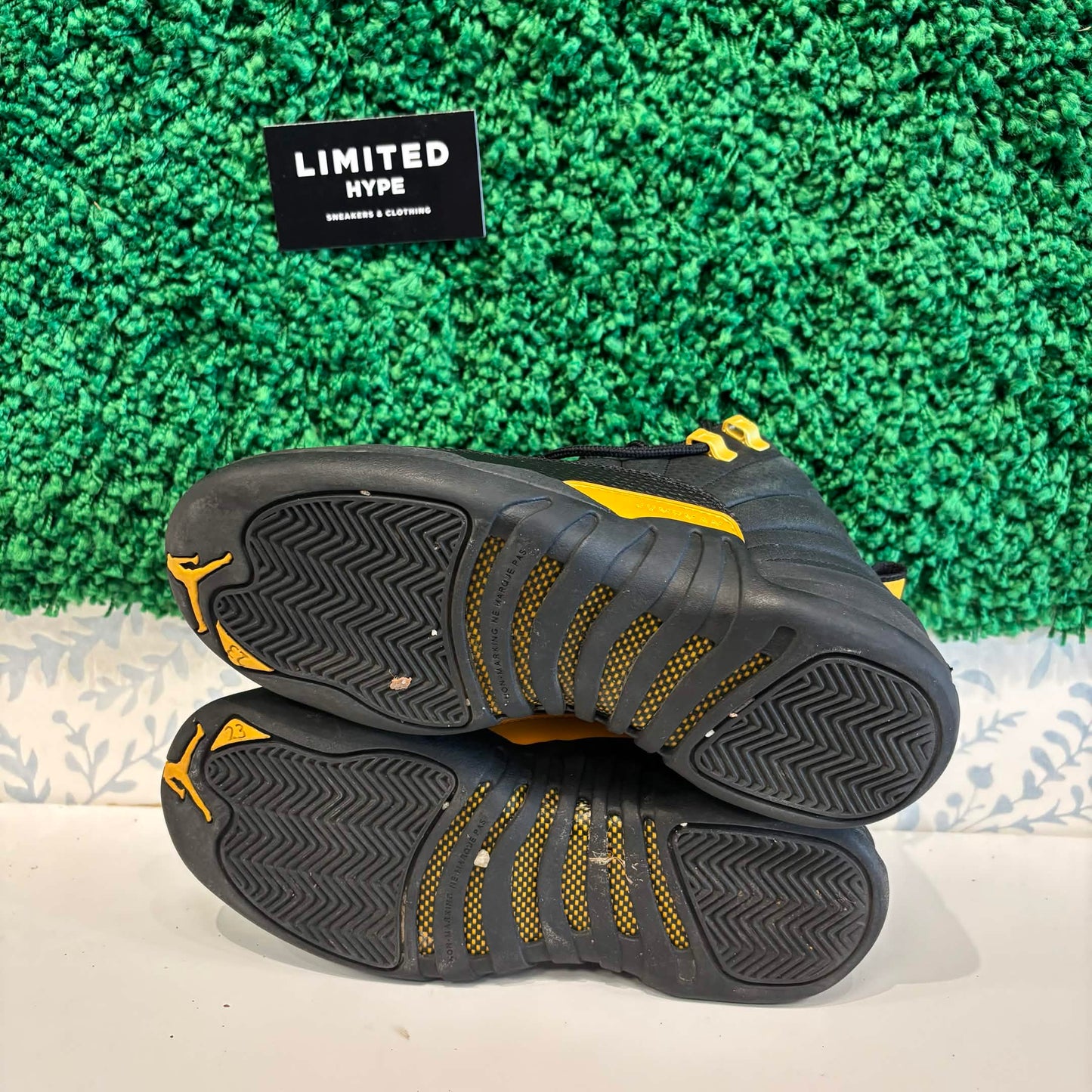Jordan 12 Retro Black Taxi (GS) (USED) (NO BOX)