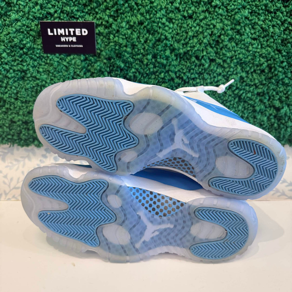 Jordan 11 Retro Low University Blue (2026) (USED, NO BOX)