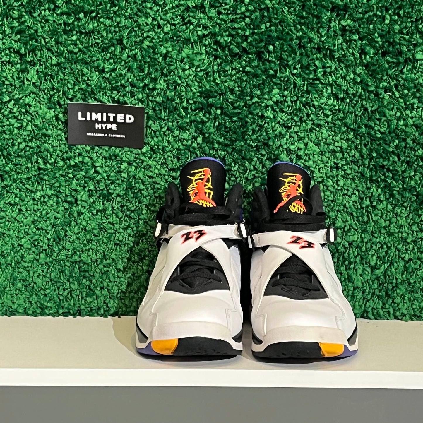 Jordan 8 Retro Three Peat (USED) (NO BOX)