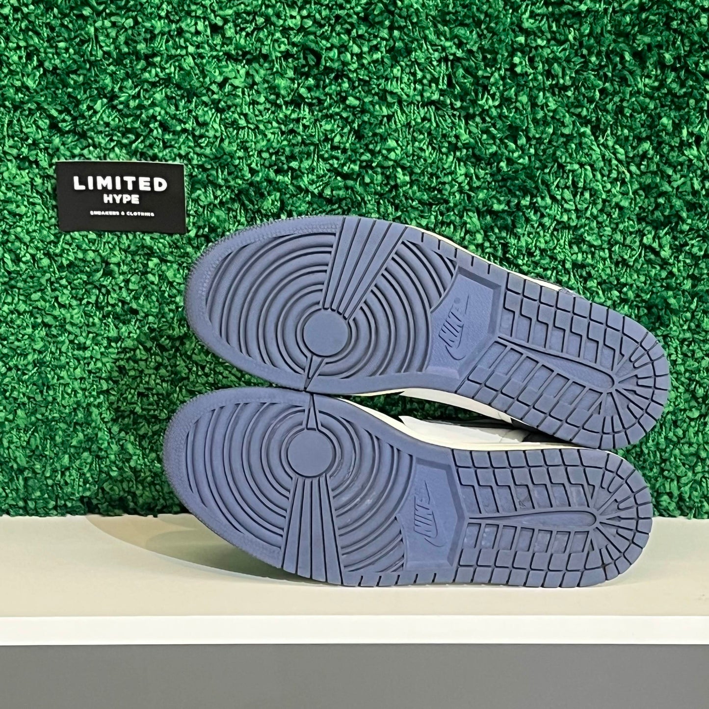 Jordan 1 Retro High Blue Moon (USED REP BOX)