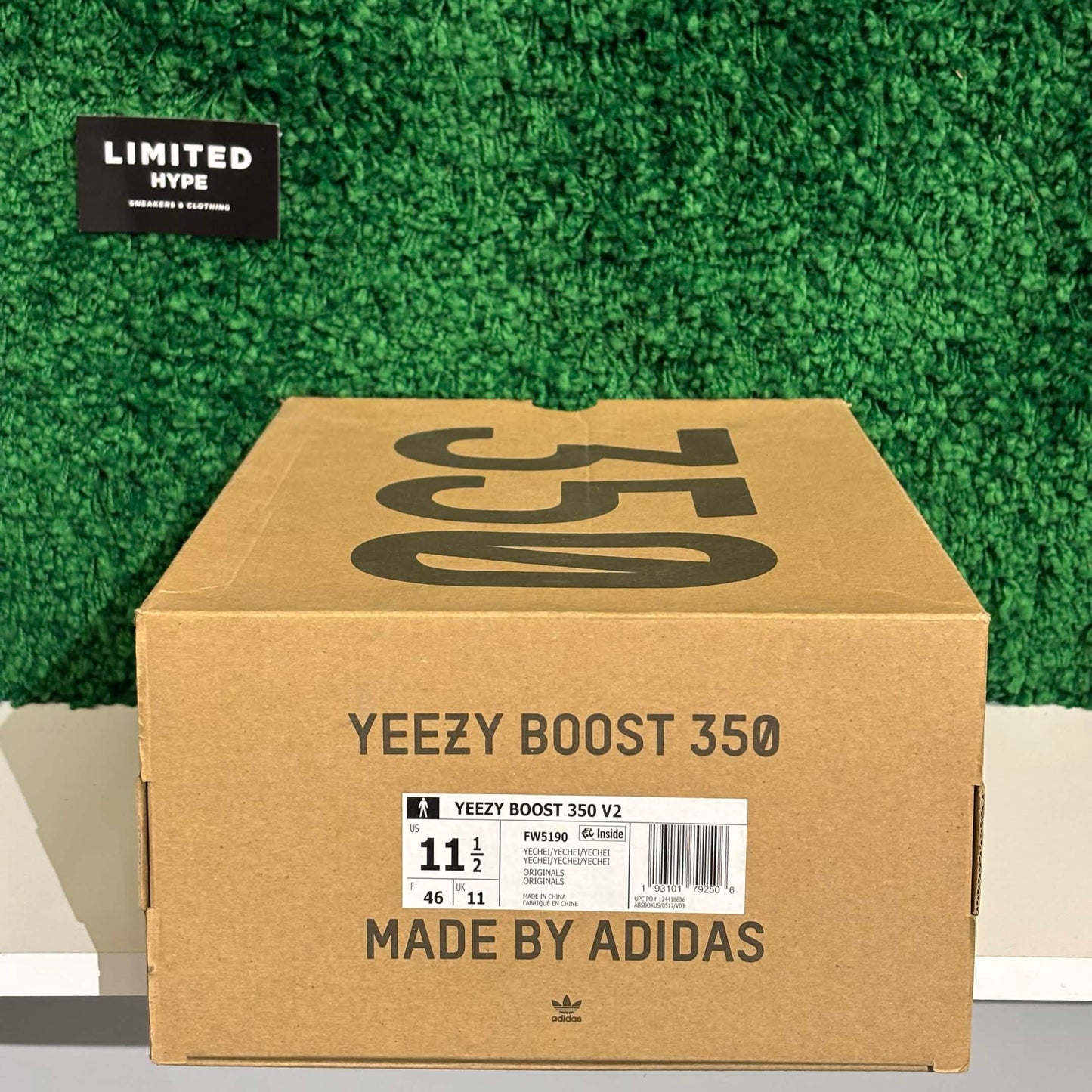 adidas Yeezy Boost 350 V2 Yecheil (Non-Reflective) (USED)