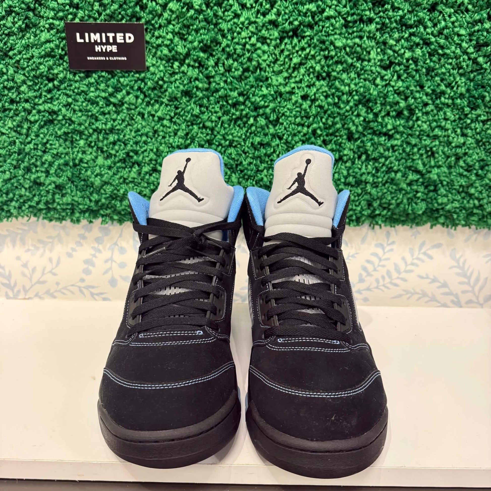 Jordan 5 Retro Black University Blue (2026) (WORN ONCE)