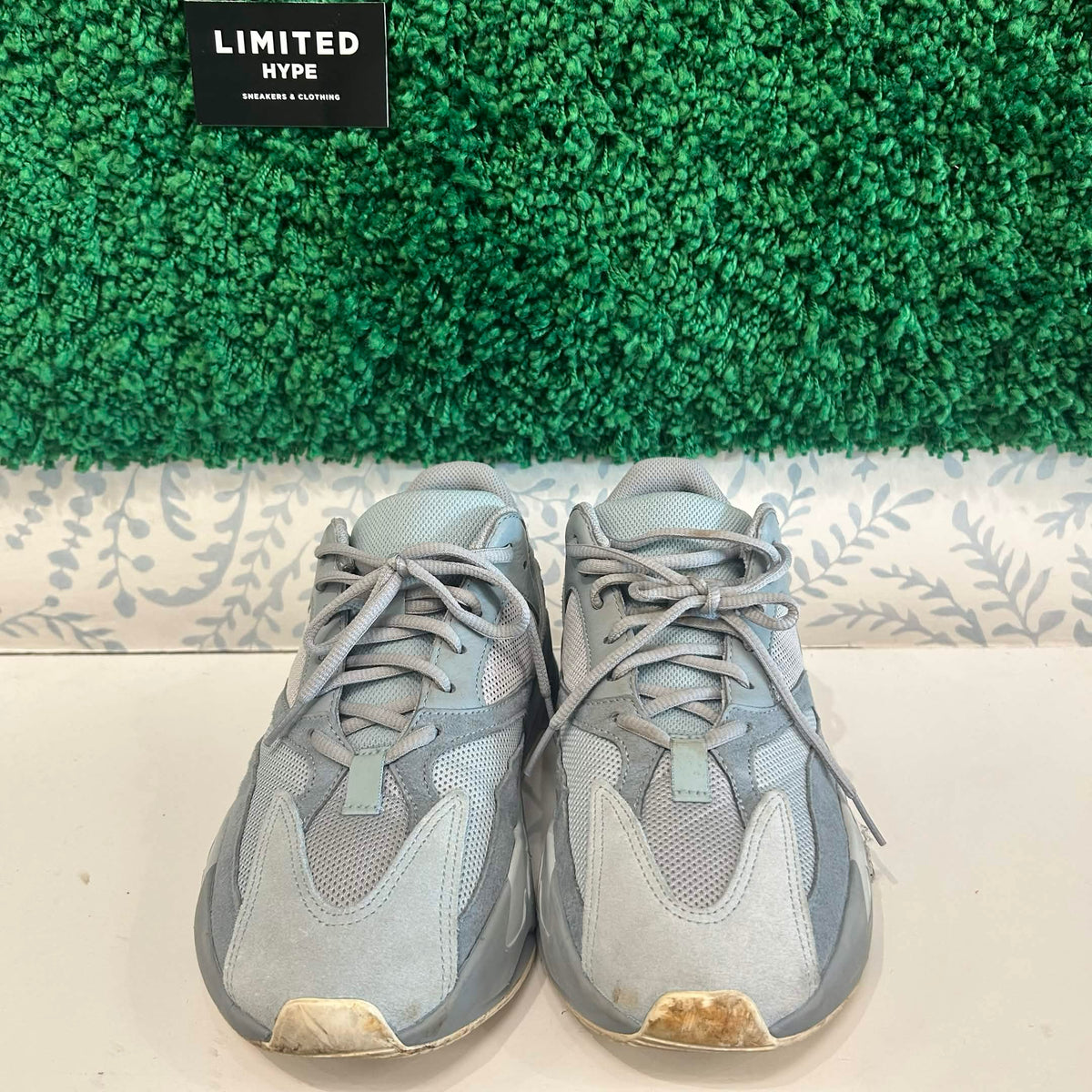adidas Yeezy Boost 700 Inertia (USED, NO BOX)