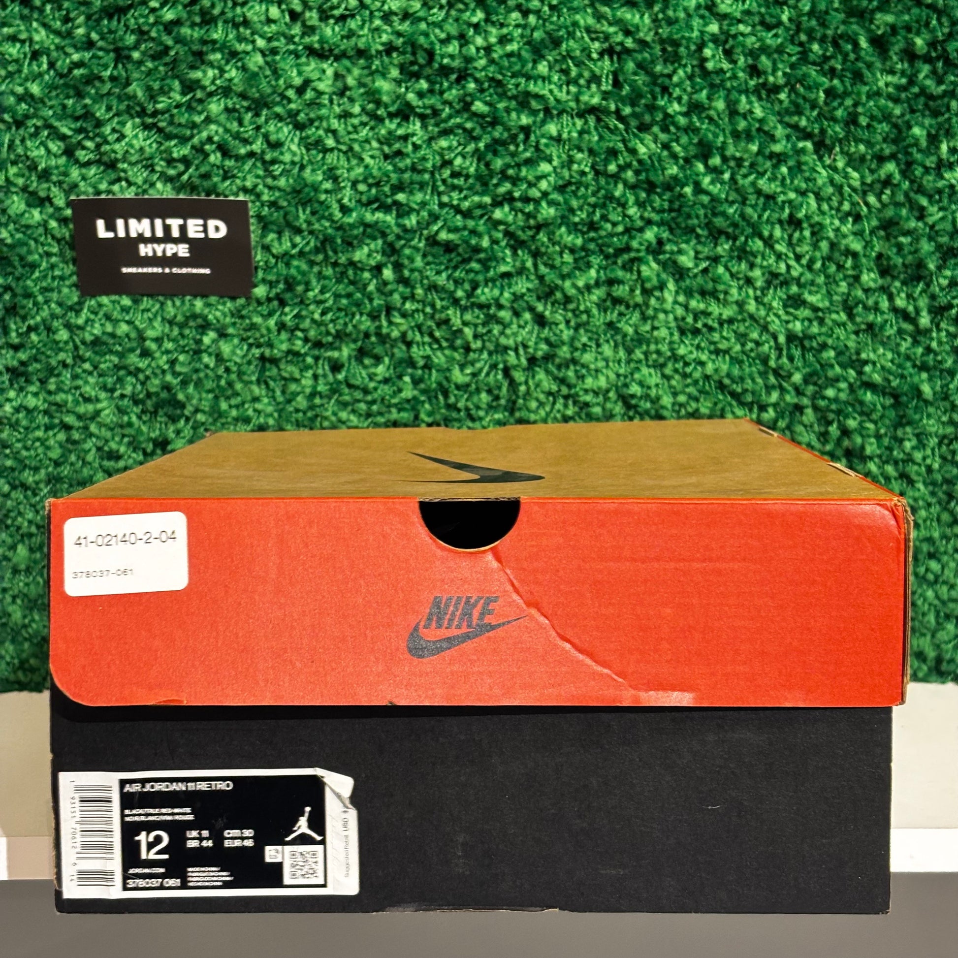 Jordan 11 Retro Playoffs Bred (USED, VNDS)