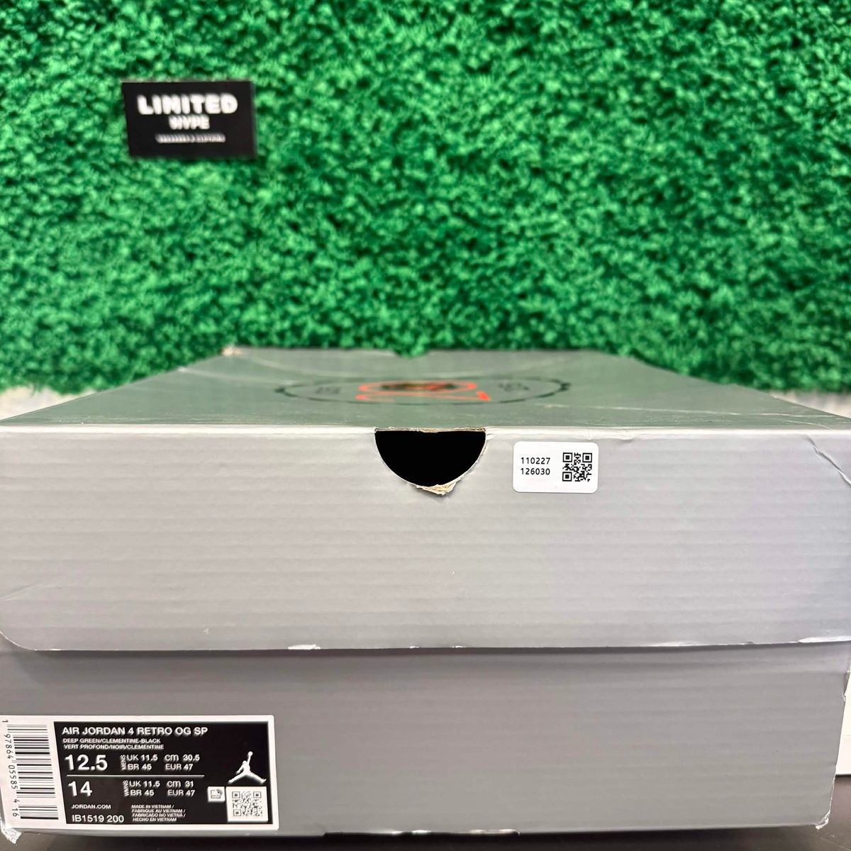 Jordan 4 Retro OG SP Undefeated (2025) (USED)
