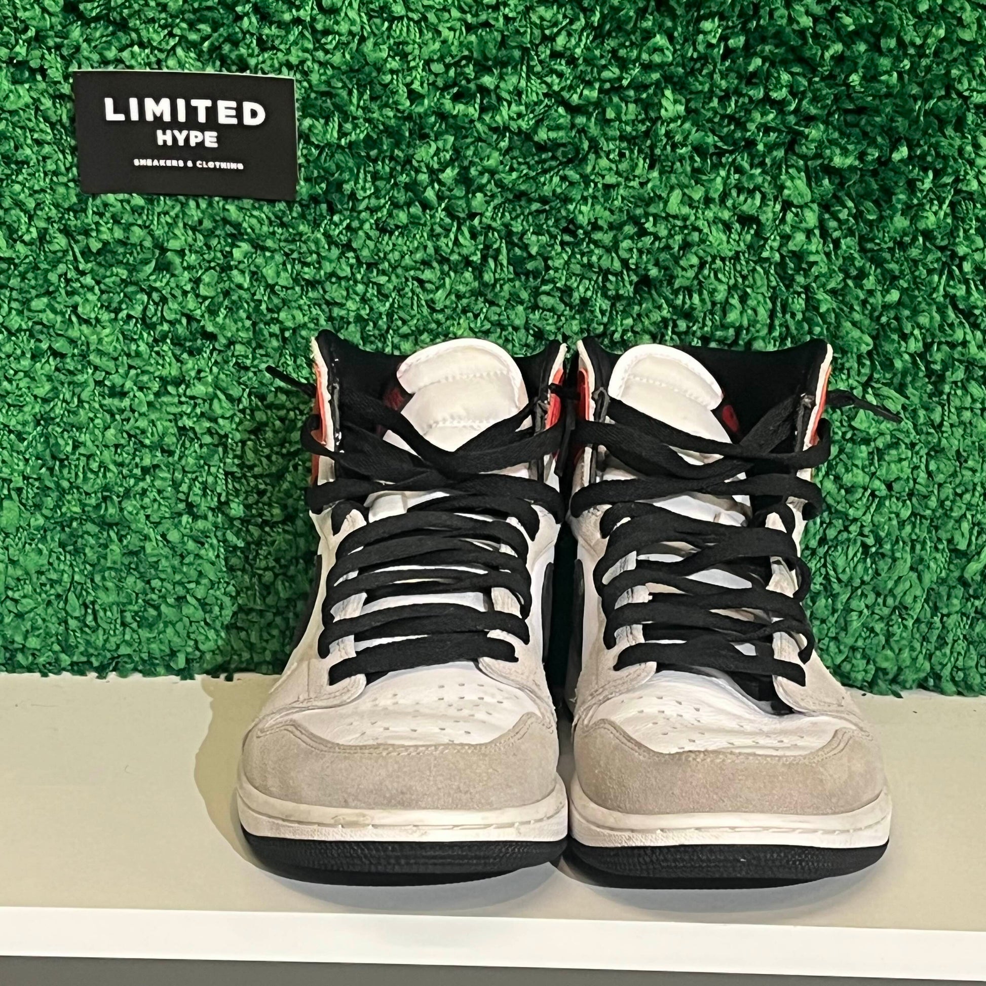 Jordan 1 Retro High Light Smoke Grey (USED) (NO BOX)