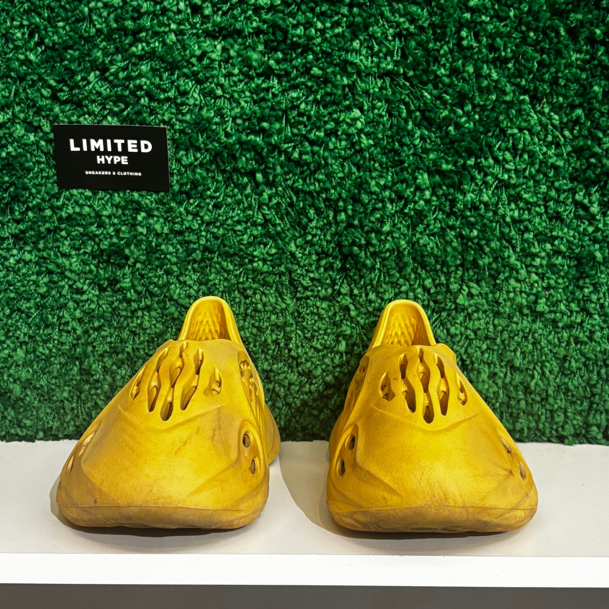 Yeezy Foam RNR Desert Sand (USED, NO BOX)