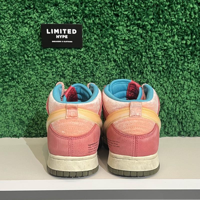 Nike Dunk Mid Social Status Free Lunch Strawberry Milk