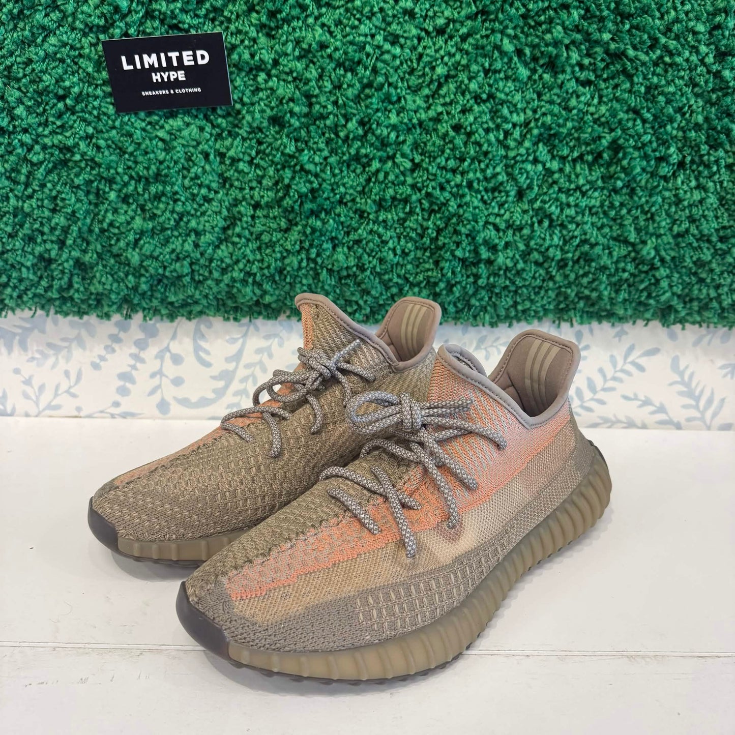 adidas Yeezy Boost 350 V2 Sand Taupe (USED)