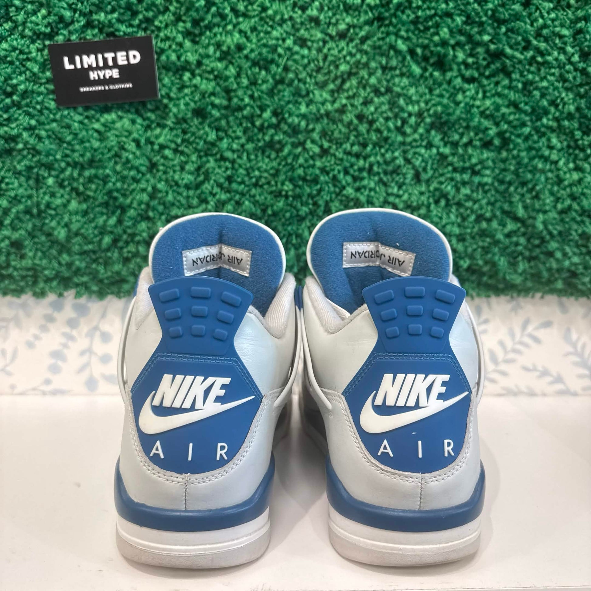 Jordan 4 Retro Military Blue (2024)