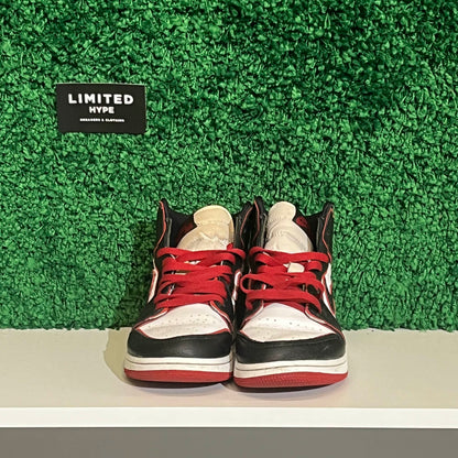 Jordan 1 Retro High Bloodline (GS) (USED NO BOX)
