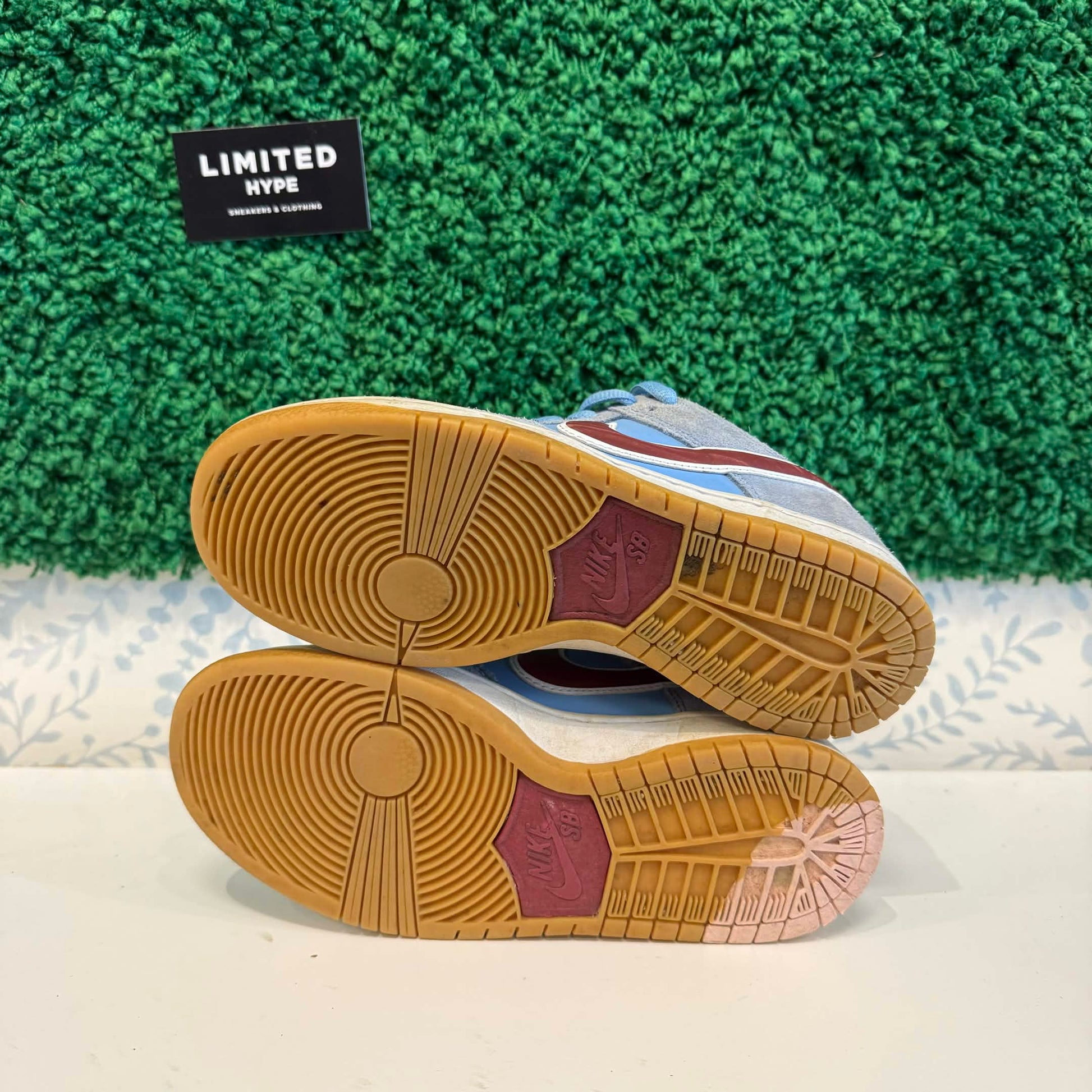 Nike SB Dunk Low Philadelphia Phillies (USED)