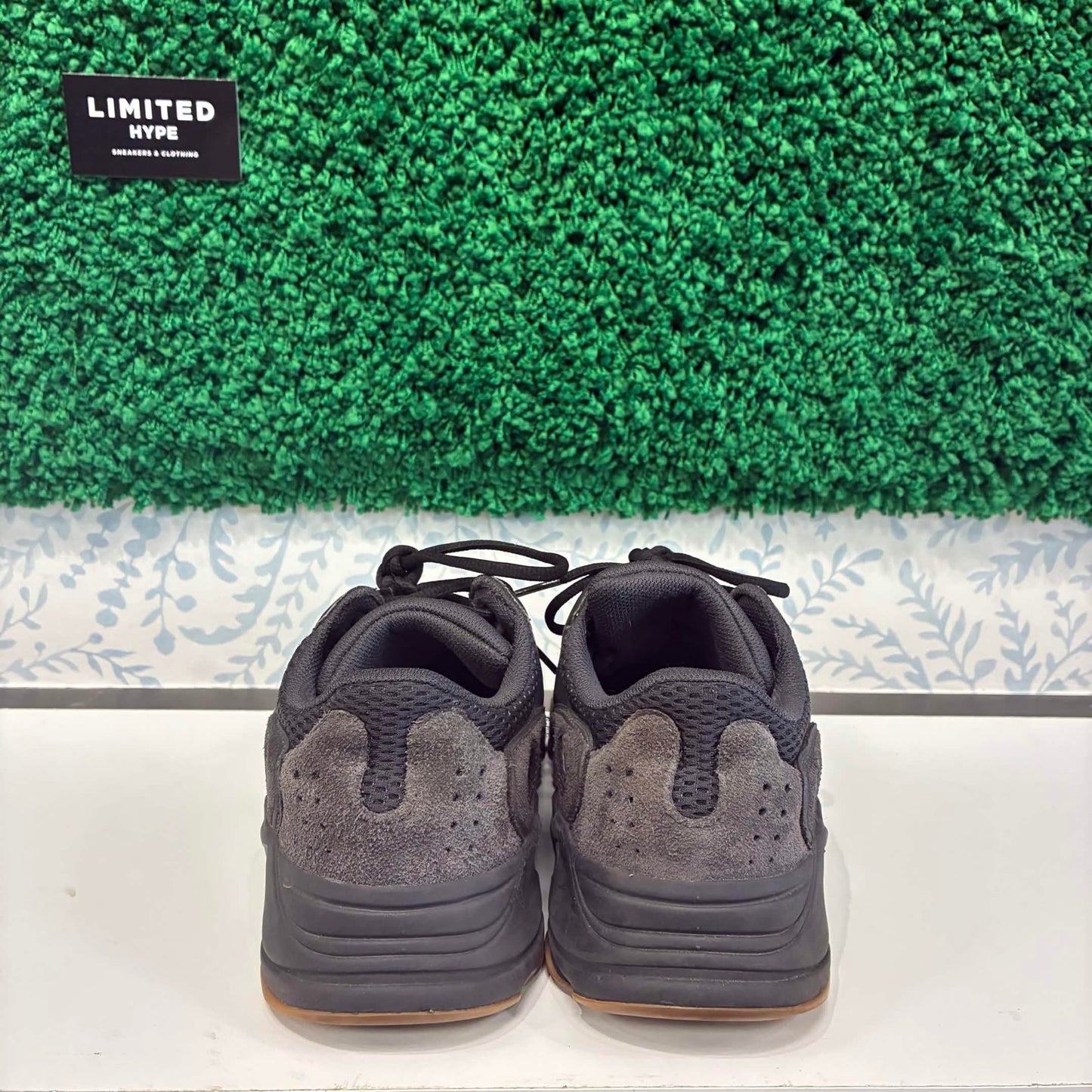 adidas Yeezy Boost 700 Utility Black (USED, NO BOX)