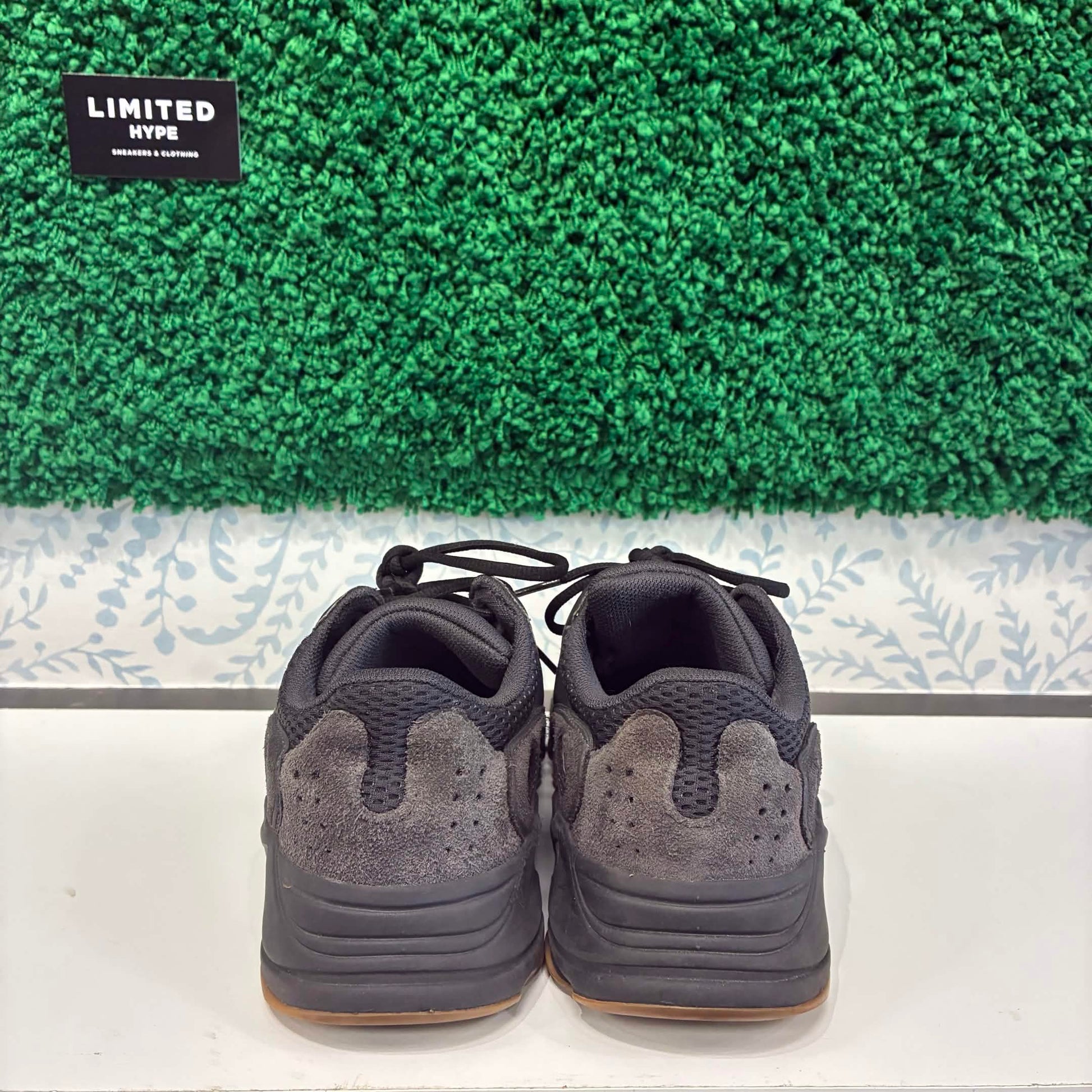 adidas Yeezy Boost 700 Utility Black (USED, NO BOX)