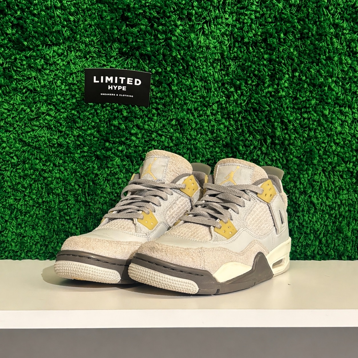 Jordan 4 Retro SE Craft Photon Dust (USED, NO BOX)