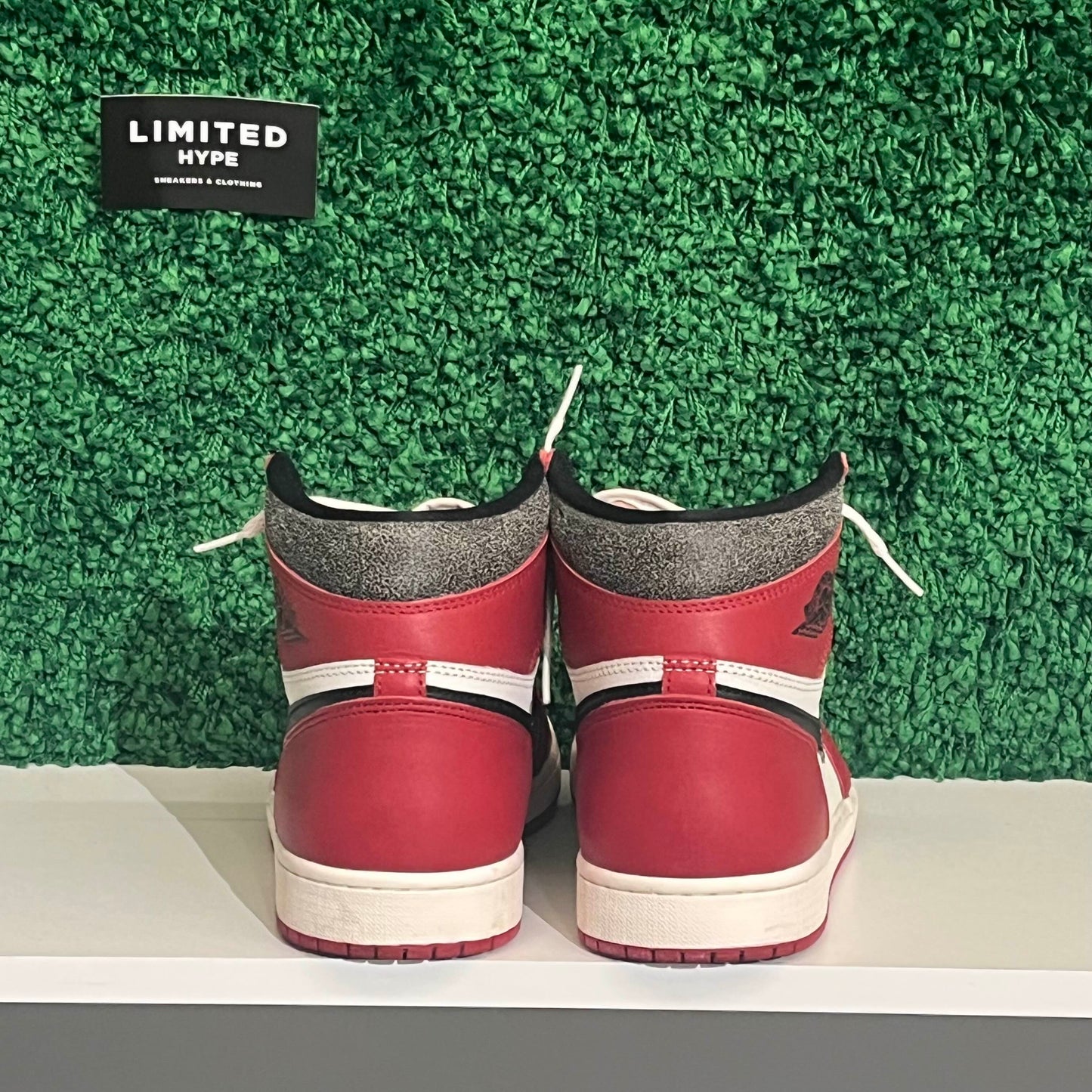 Jordan 1 Retro High OG Chicago Lost and Found (USED)