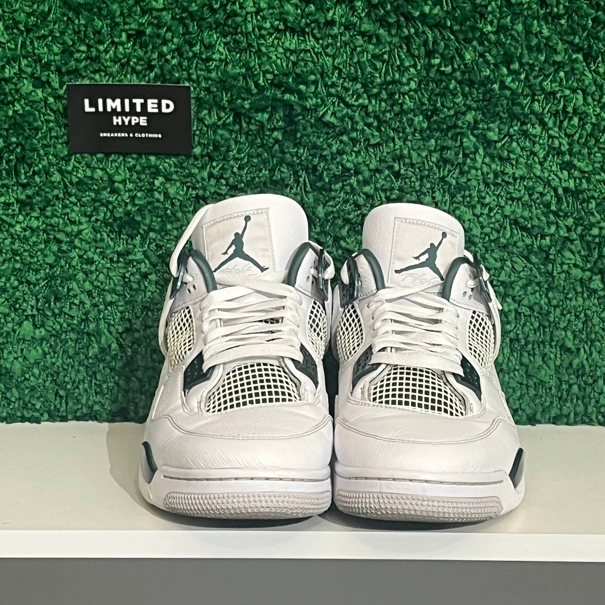 Jordan 4 Retro Oxidized Green (USED)