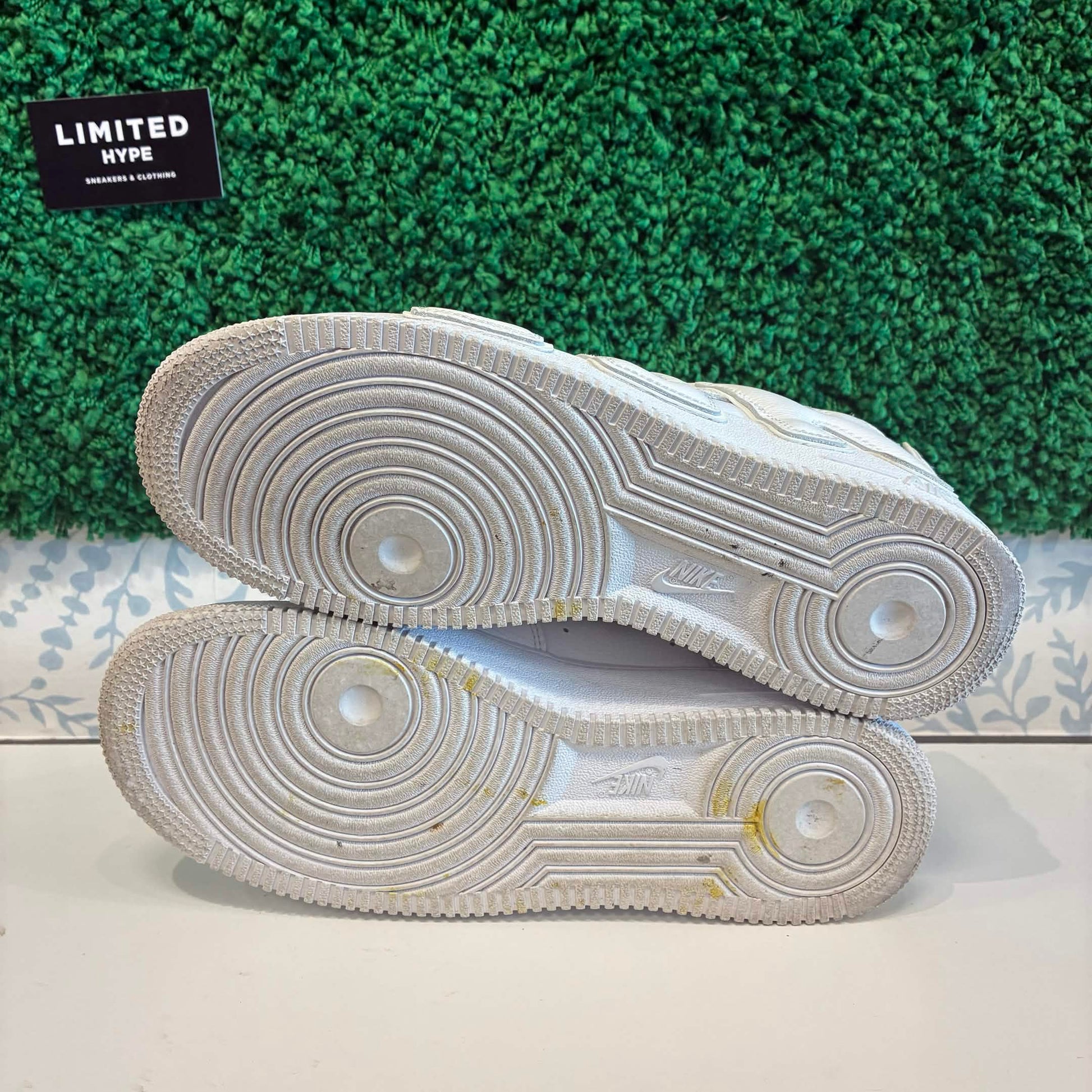 Nike Air Force 1 Low Cactus Plant Flea Market White (2024) (USED, NO BOX)