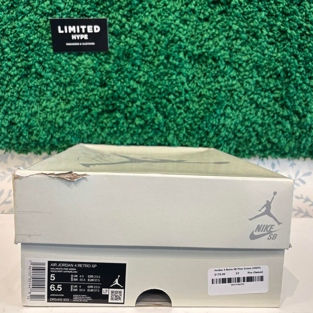Jordan 4 Retro SB Pine Green (USED)