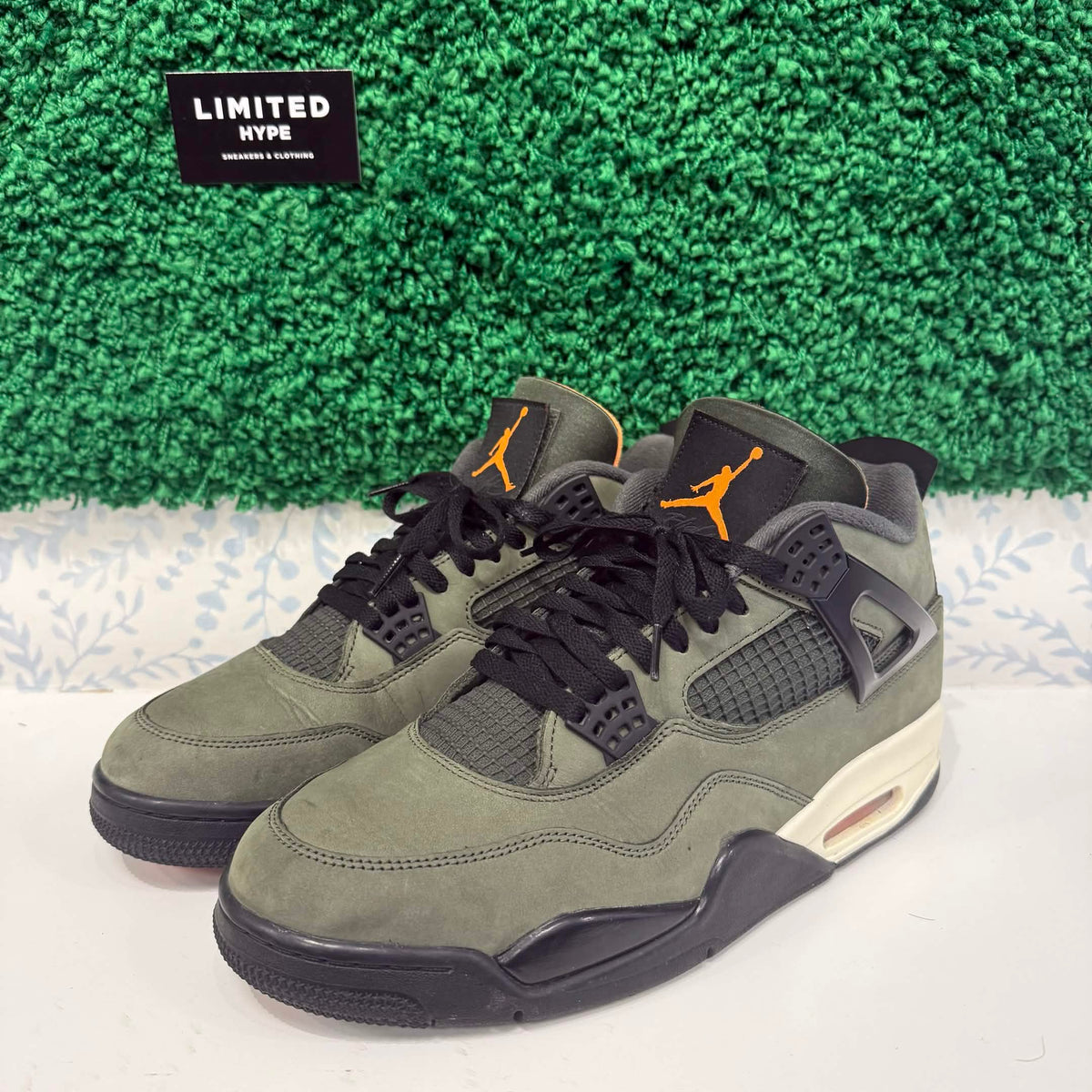 Jordan 4 Retro OG SP Undefeated (2025) (USED)