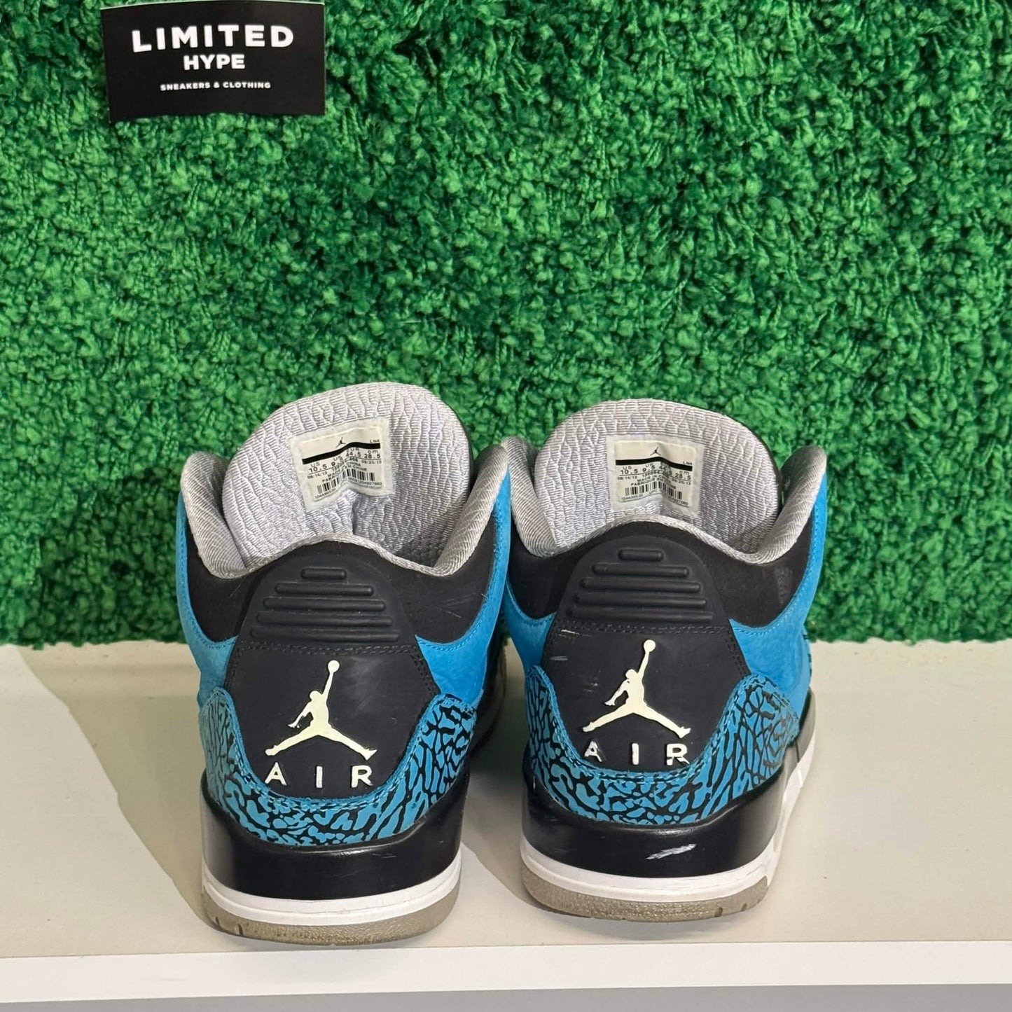 Jordan 3 Retro Powder Blue (USED)