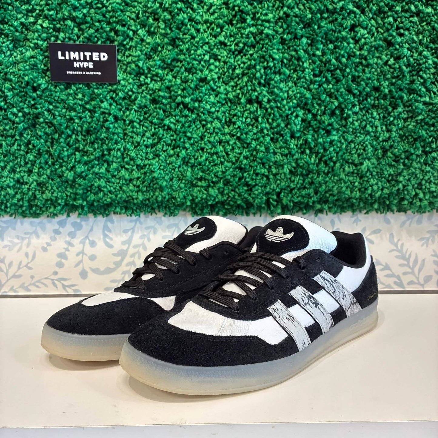 adidas Aloha Super Gustav Tønnesen (USED)