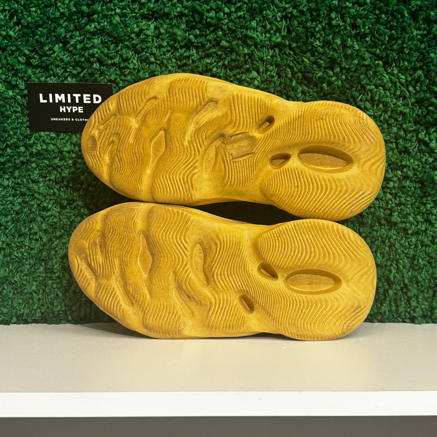 Yeezy Foam RNR Desert Sand (USED, NO BOX)