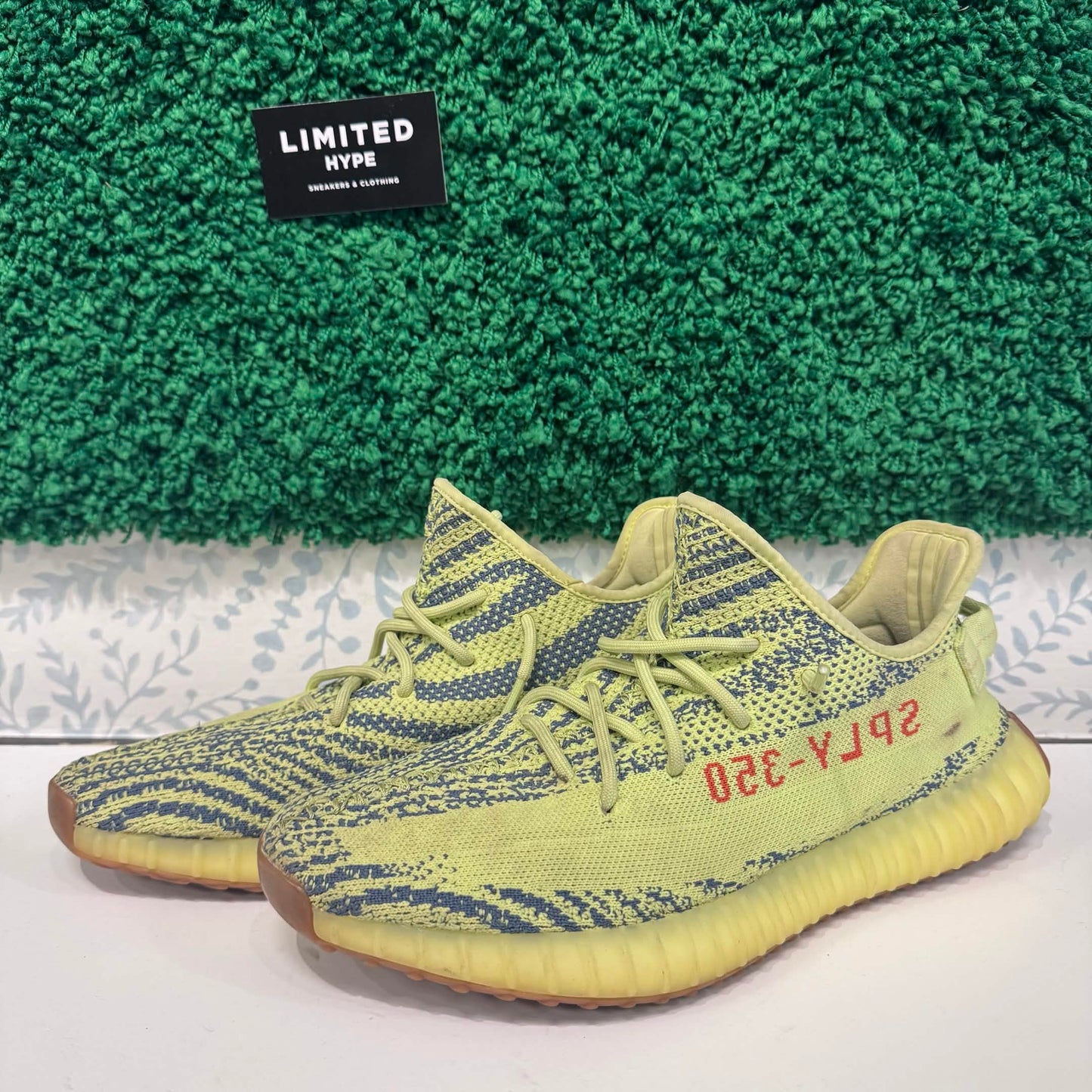 adidas Yeezy Boost 350 V2 Semi Frozen Yellow (USED)