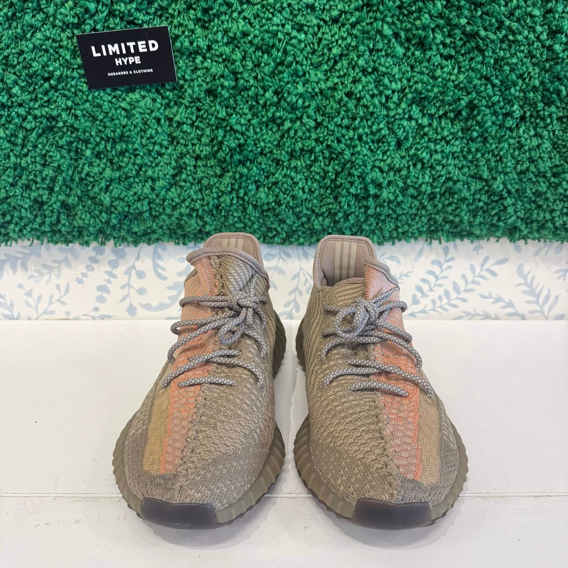 adidas Yeezy Boost 350 V2 Sand Taupe (USED)