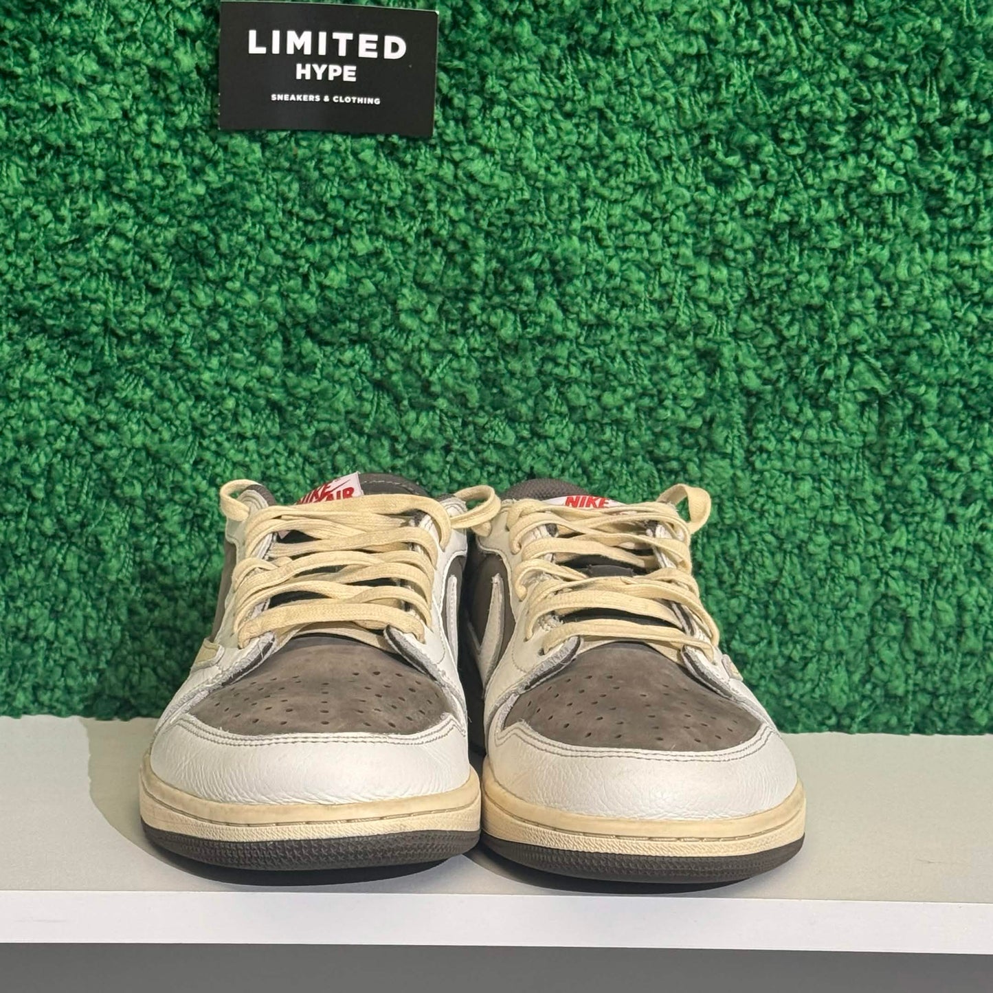 Travis Scott Jordan 1 Reverse Mocha (USED)