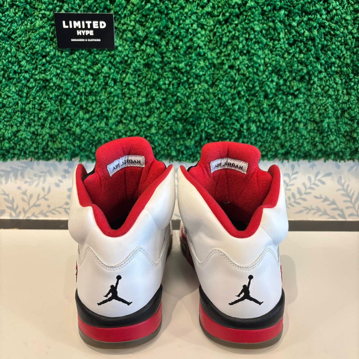 Jordan 5 Retro Fire Red Black Tongue (2013) (USED)