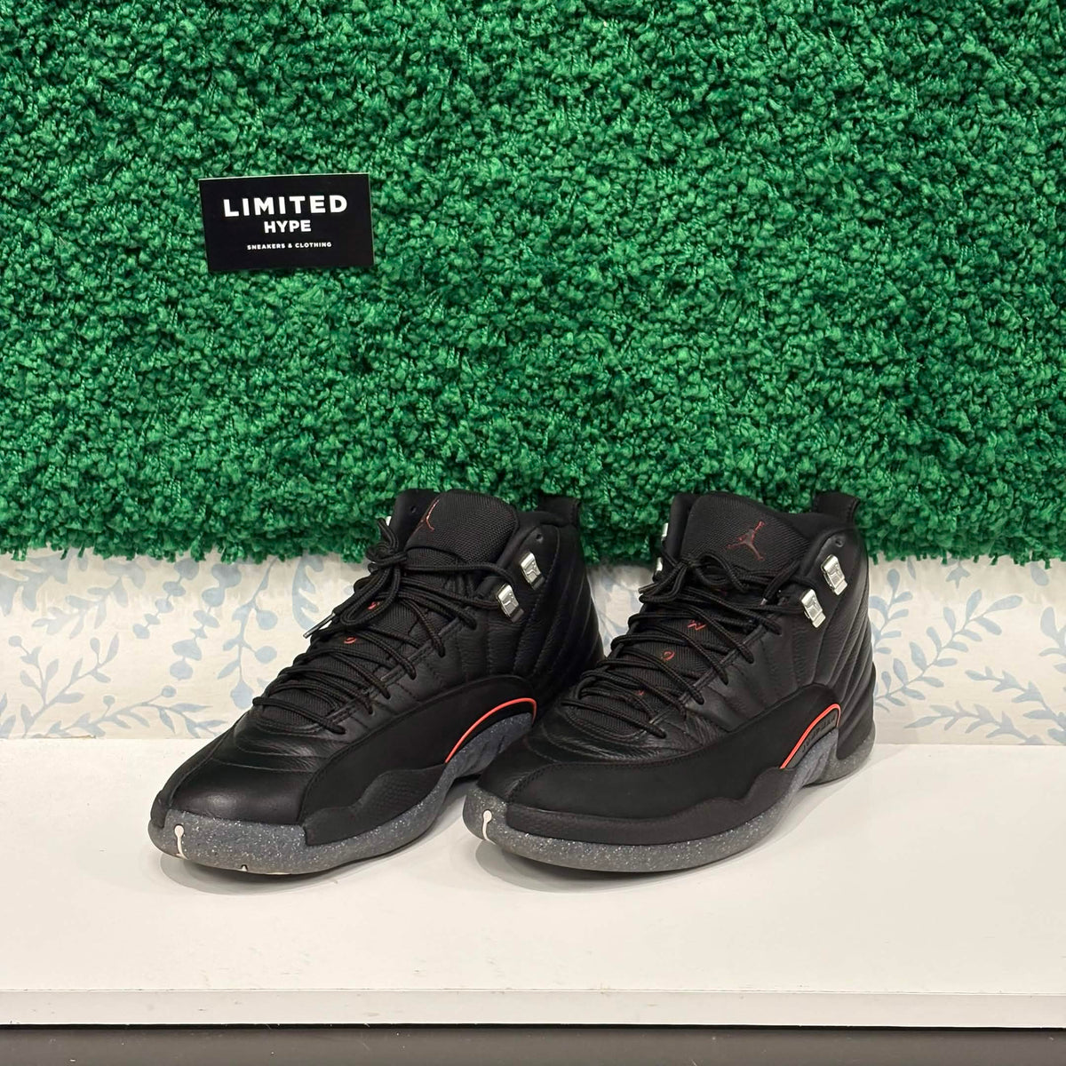 Jordan 12 Retro Utility (USED)