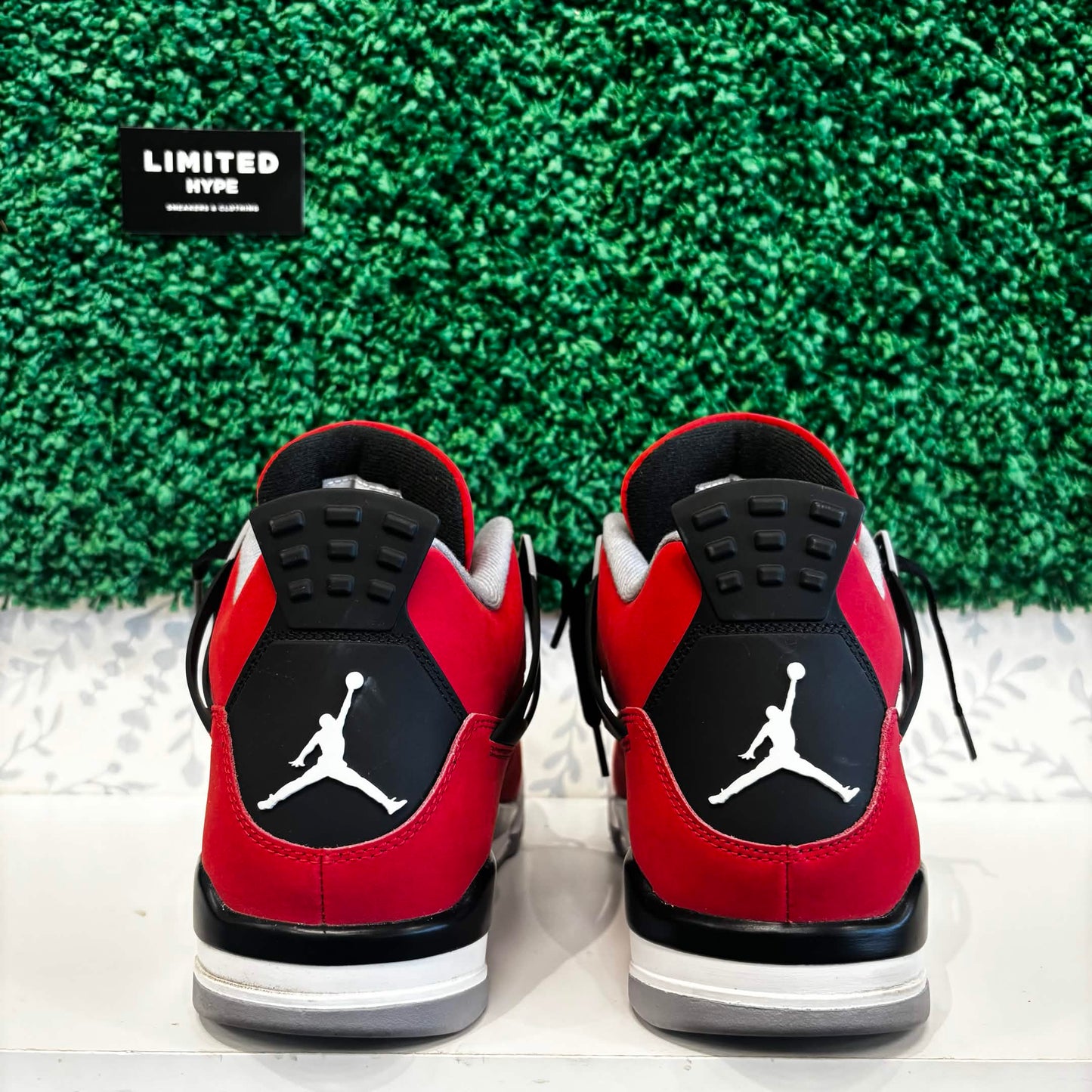 Jordan 4 Retro Toro Bravo (2026) (USED)