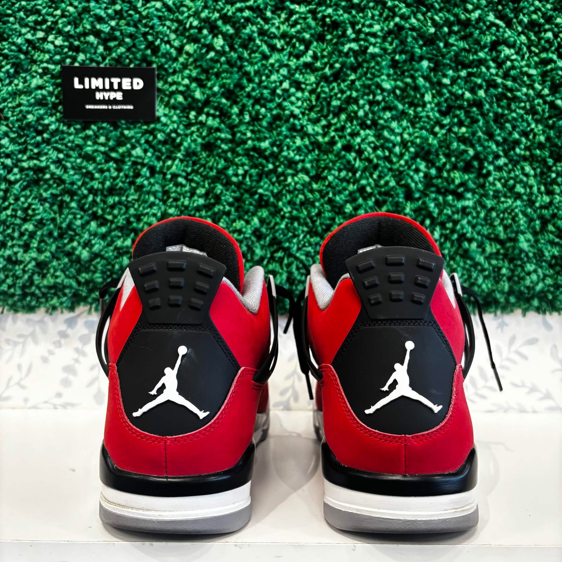 Jordan 4 Retro Toro Bravo (2026) (USED)