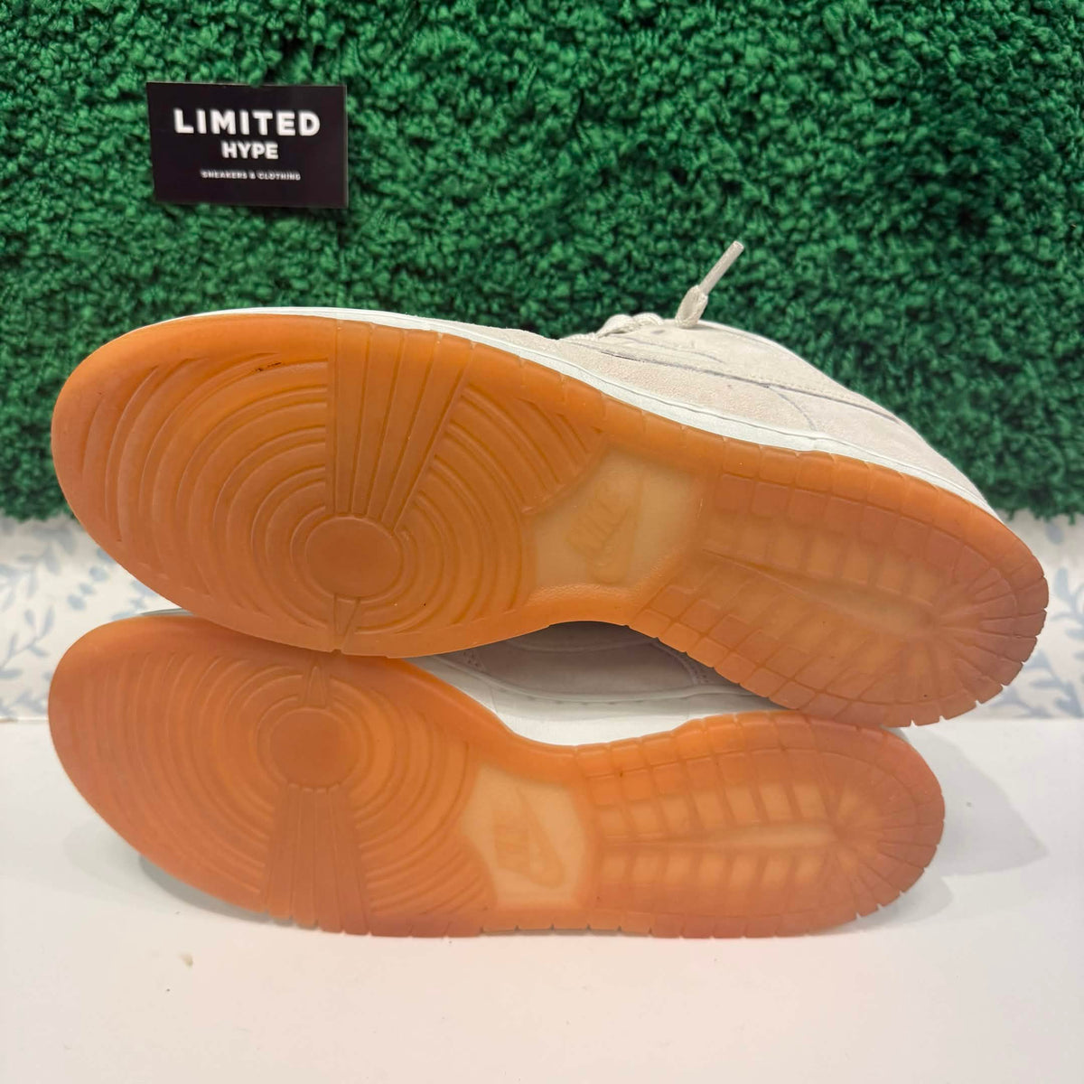 Nike SB Dunk Low Pro B Pale Ivory (USED) (WORN ONCE) (NO BOX)