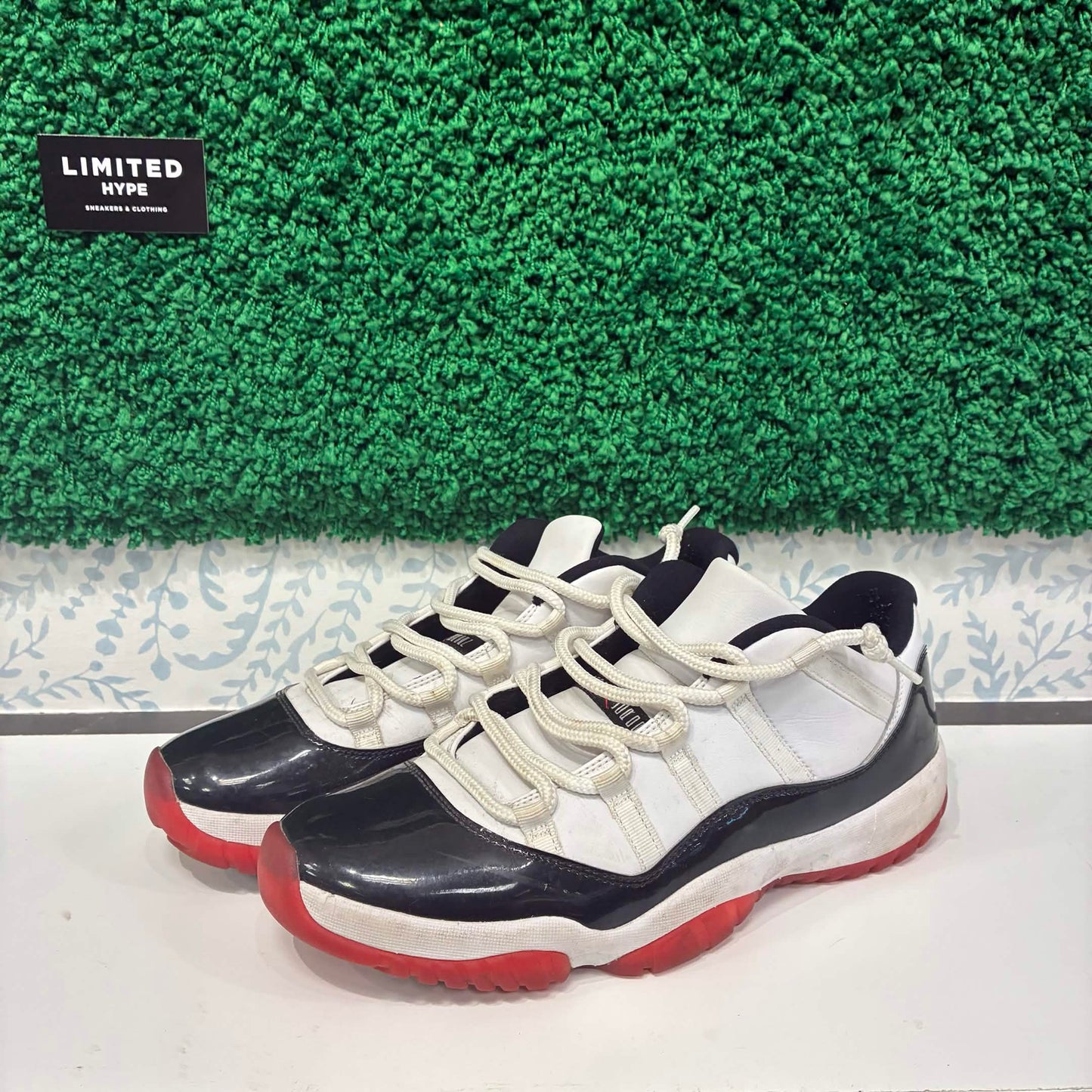 Jordan 11 Retro Low Concord Bred (USED, NO BOX)