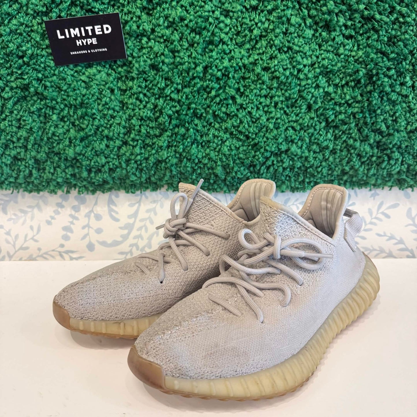 adidas Yeezy Boost 350 V2 Sesame Tan (USED, NO BOX)