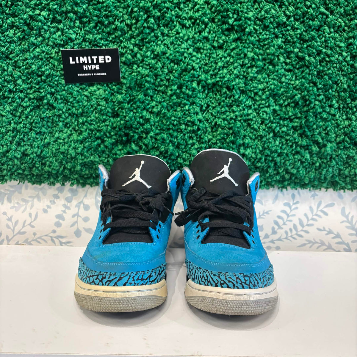 Jordan 3 Retro Powder Blue (USED)