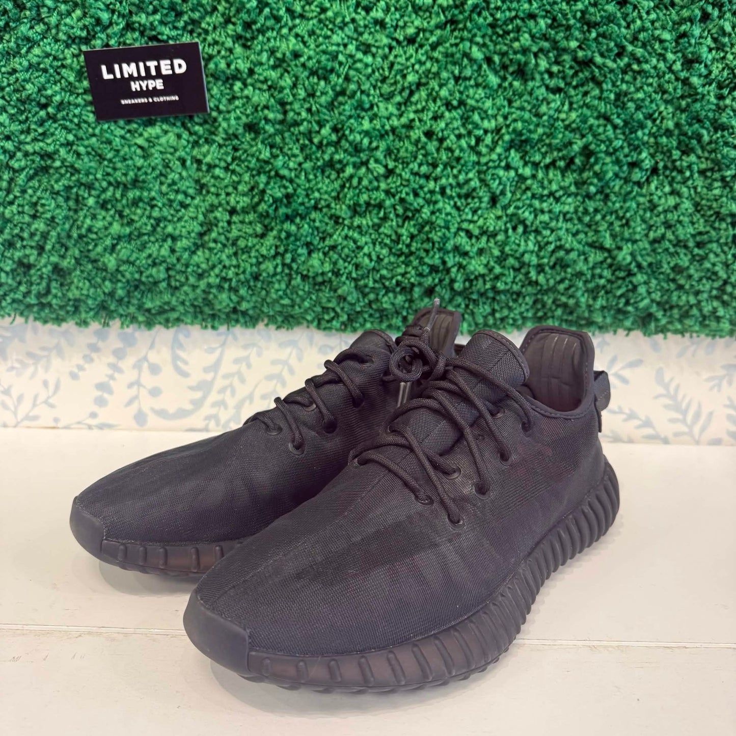 adidas Yeezy Boost 350 V2 Mono Cinder (USED)