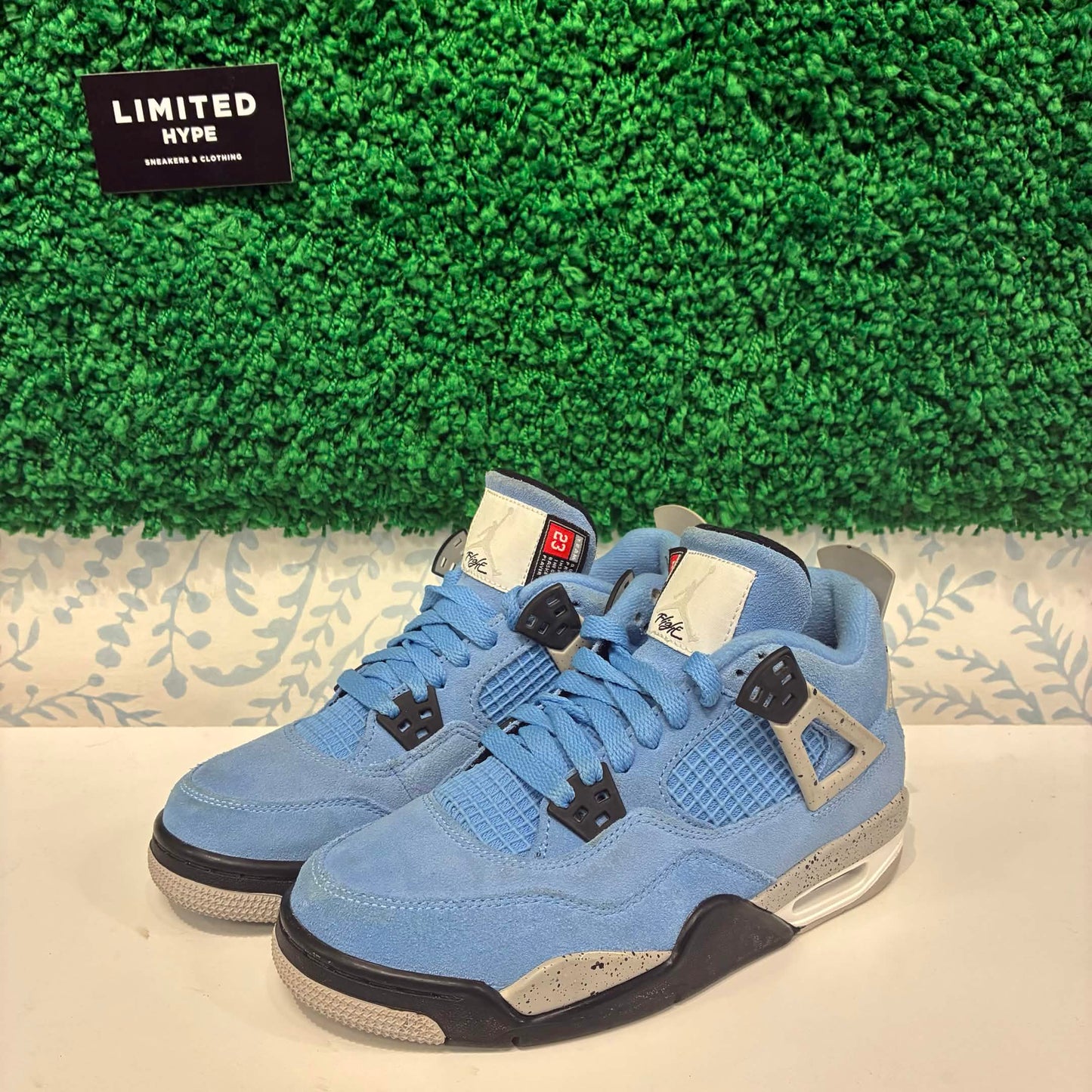 Jordan 4 Retro University Blue (GS) (USED, NO BOX)