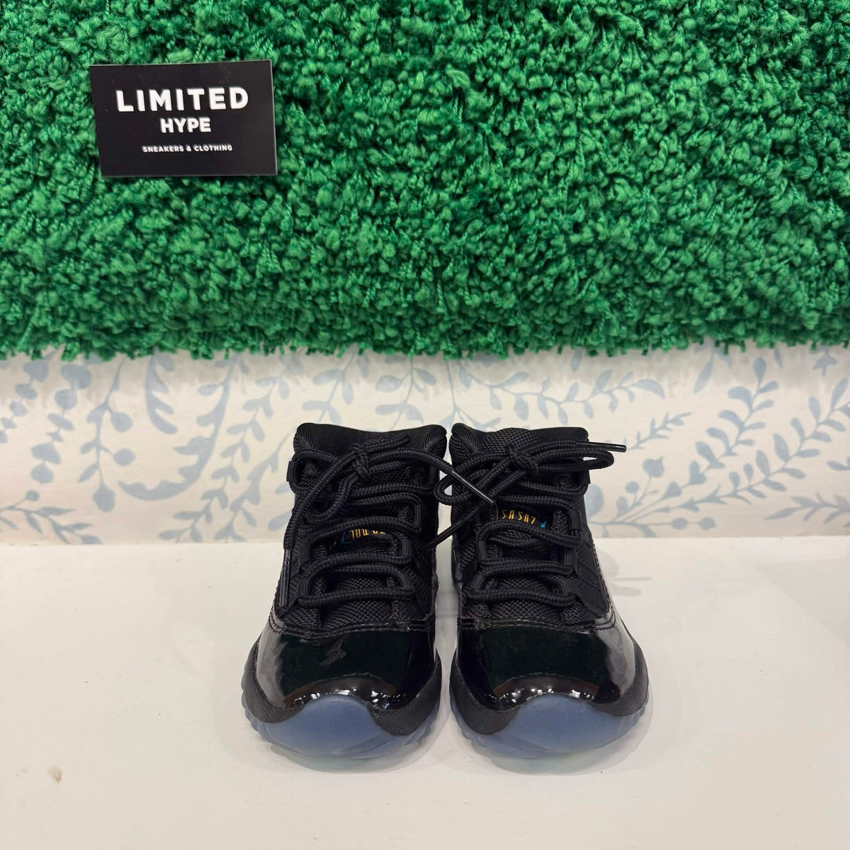 Jordan 11 Retro Gamma Blue (2025) (TD) (USED)