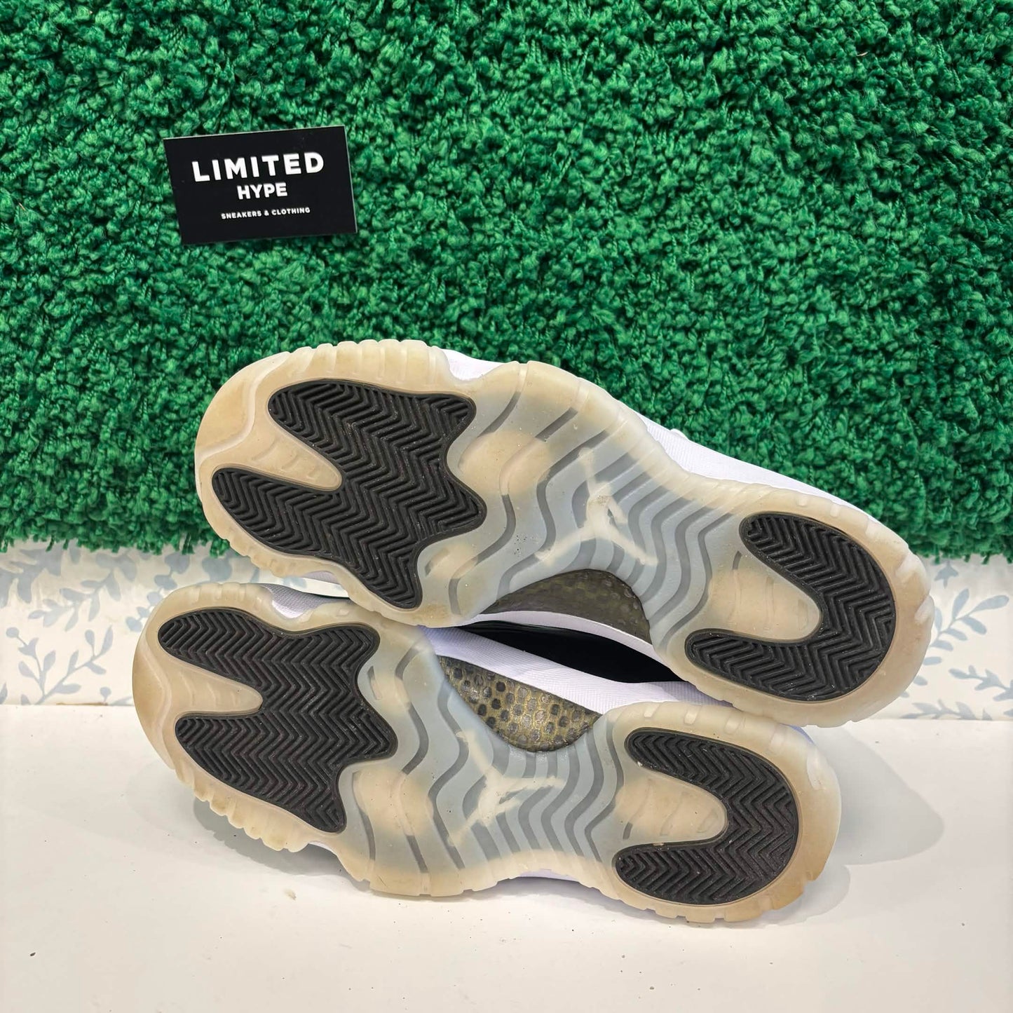 Jordan 11 Retro DMP Gratitude (2023) (USED)