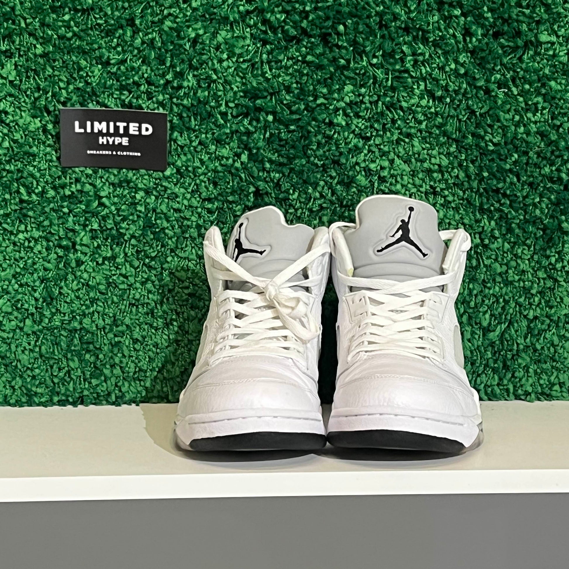 Jordan 5 Retro Metallic White (2015) (USED)