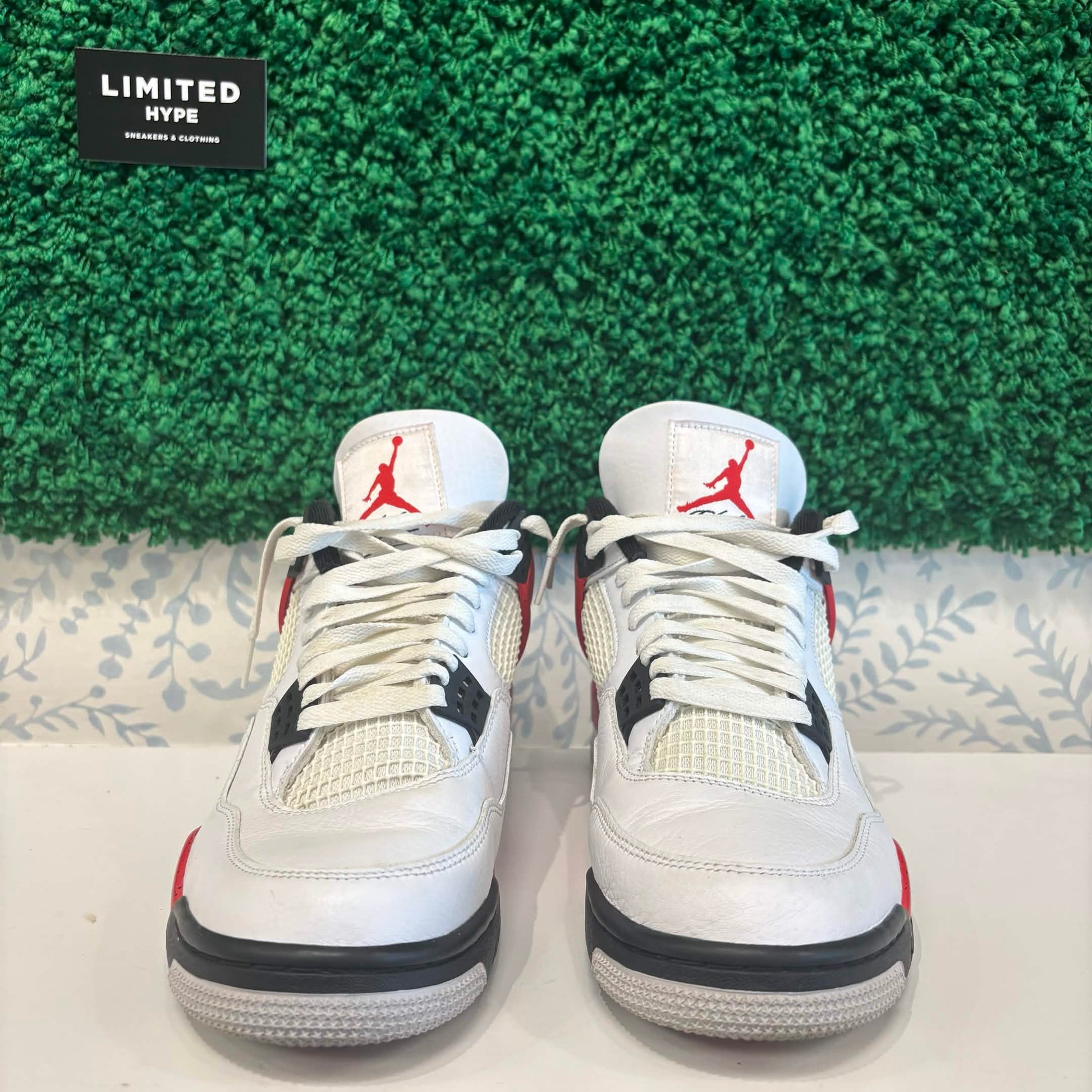 Jordan 4 Retro Red Cement (USED)