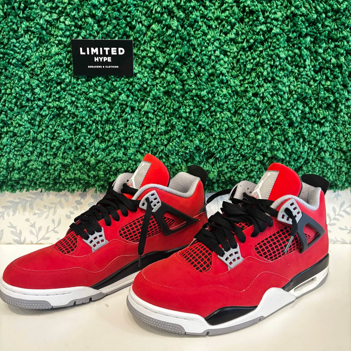 Jordan 4 Retro Toro Bravo (2026) (USED)
