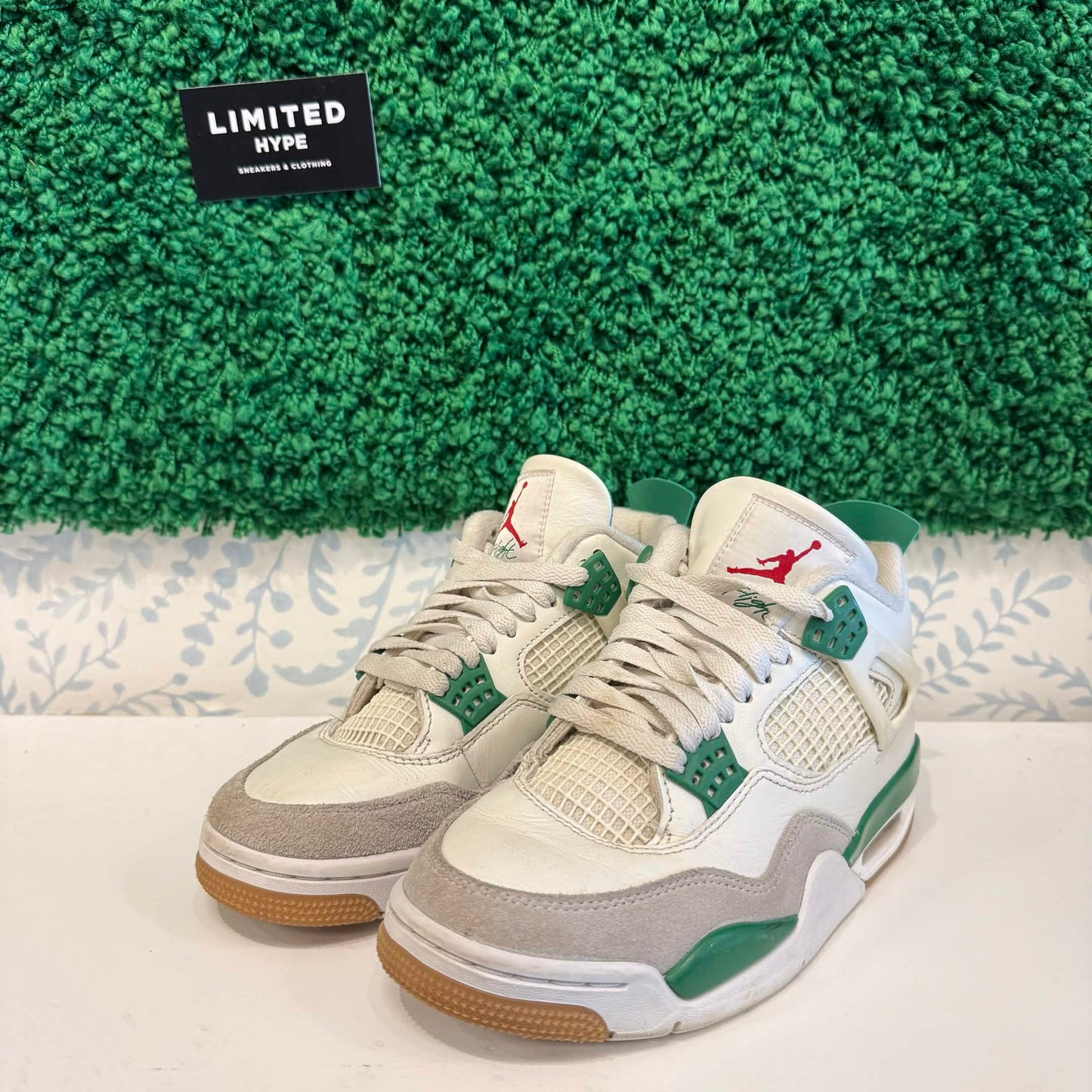 Jordan 4 Retro SB Pine Green (USED)
