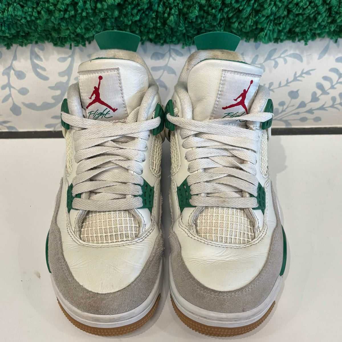 Jordan 4 Retro SB Pine Green (USED)