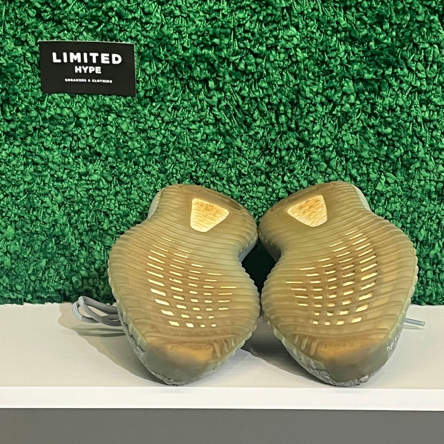 adidas Yeezy Boost 350 V2 Salt (USED)