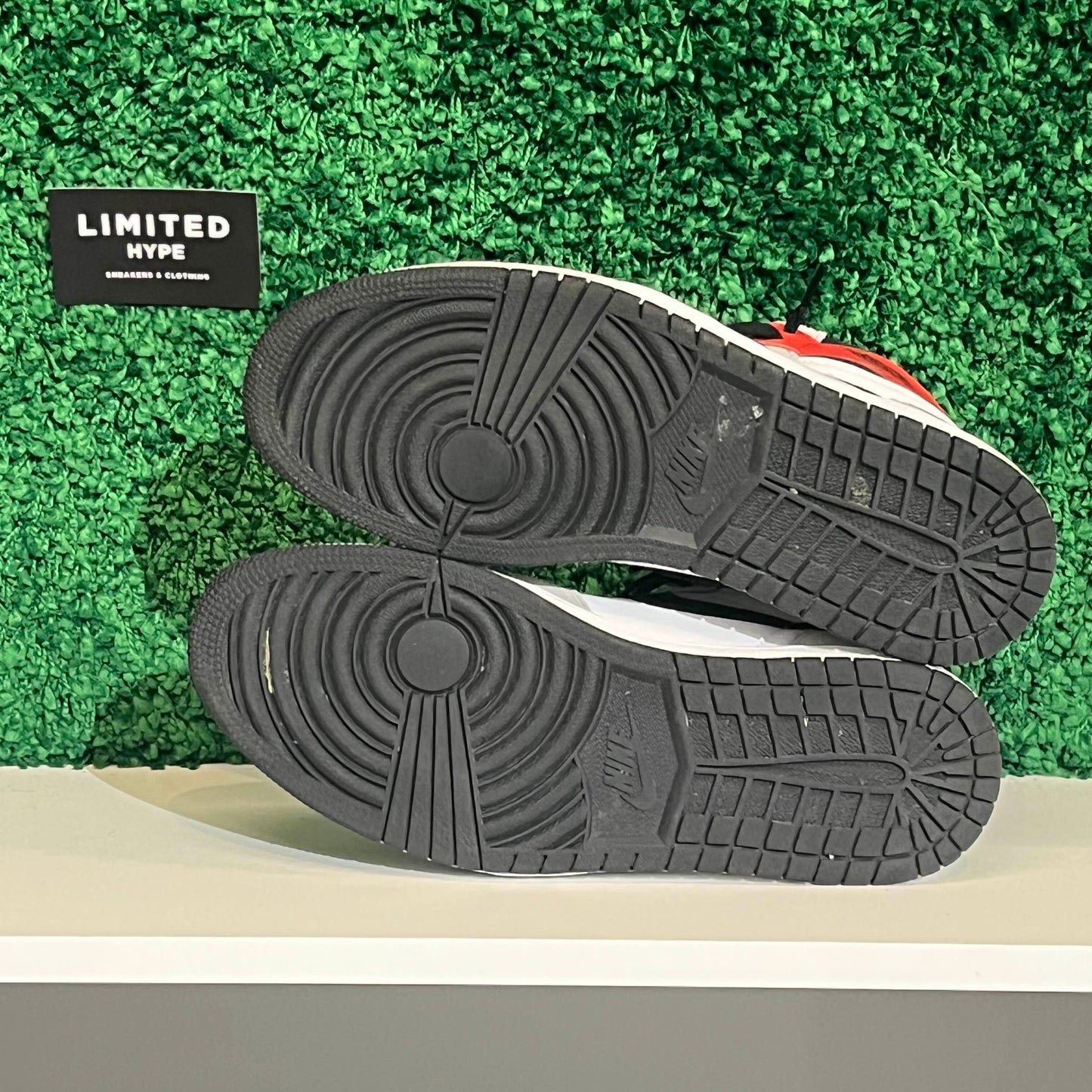 Jordan 1 Retro High Light Smoke Grey (USED) (NO BOX)